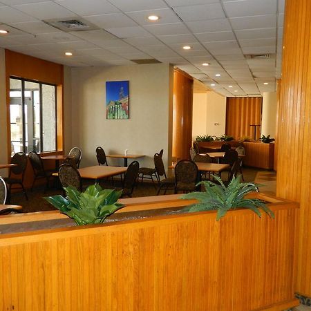 Howard Johnson Plaza Kansas City Hotel & Conference Center 외부 사진