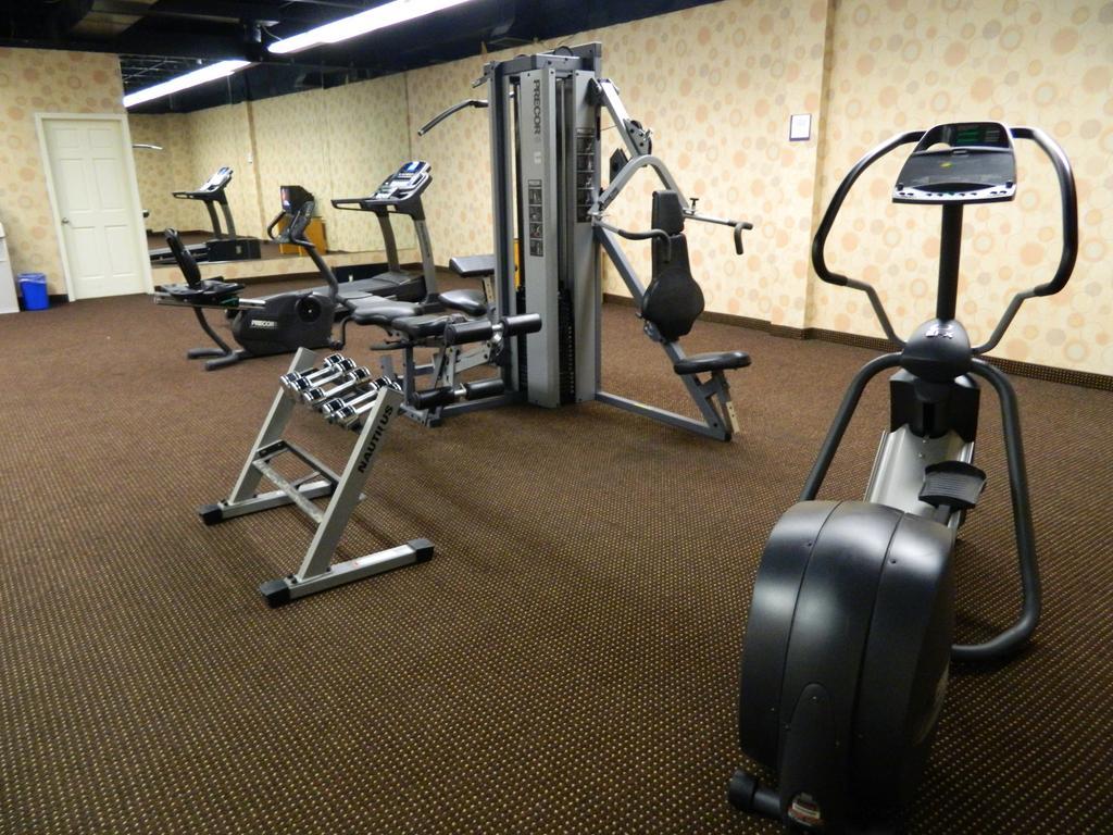 Howard Johnson Plaza Kansas City Hotel & Conference Center 외부 사진
