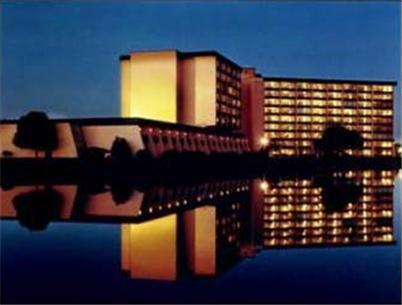 Howard Johnson Plaza Kansas City Hotel & Conference Center 외부 사진